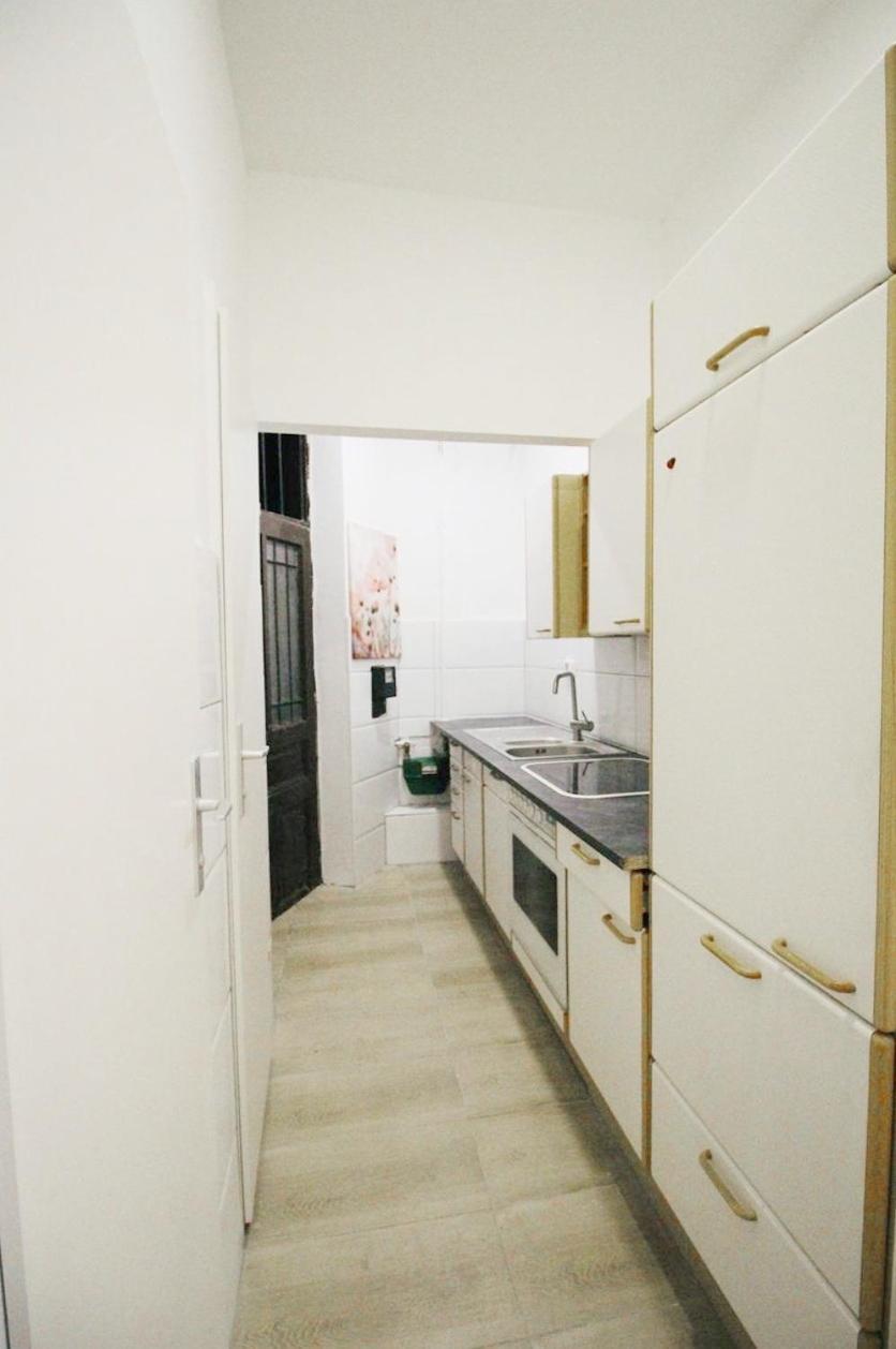 Privatunterkunft Comfortable In Akh Area *