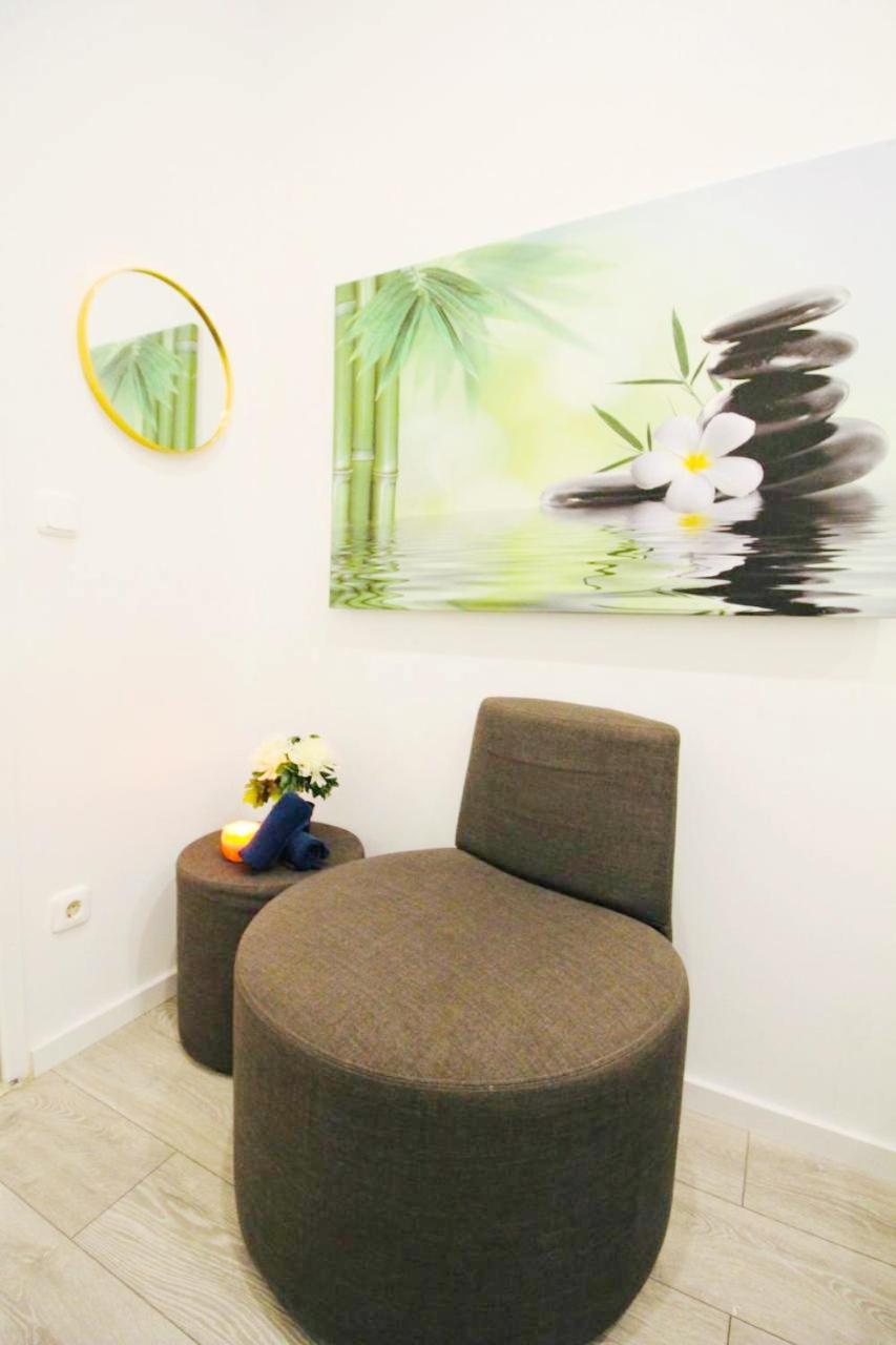 Privatunterkunft Comfortable In Akh Area