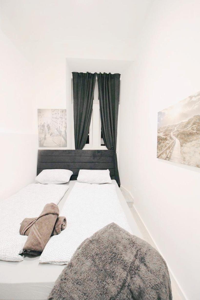Privatunterkunft Comfortable In Akh Area